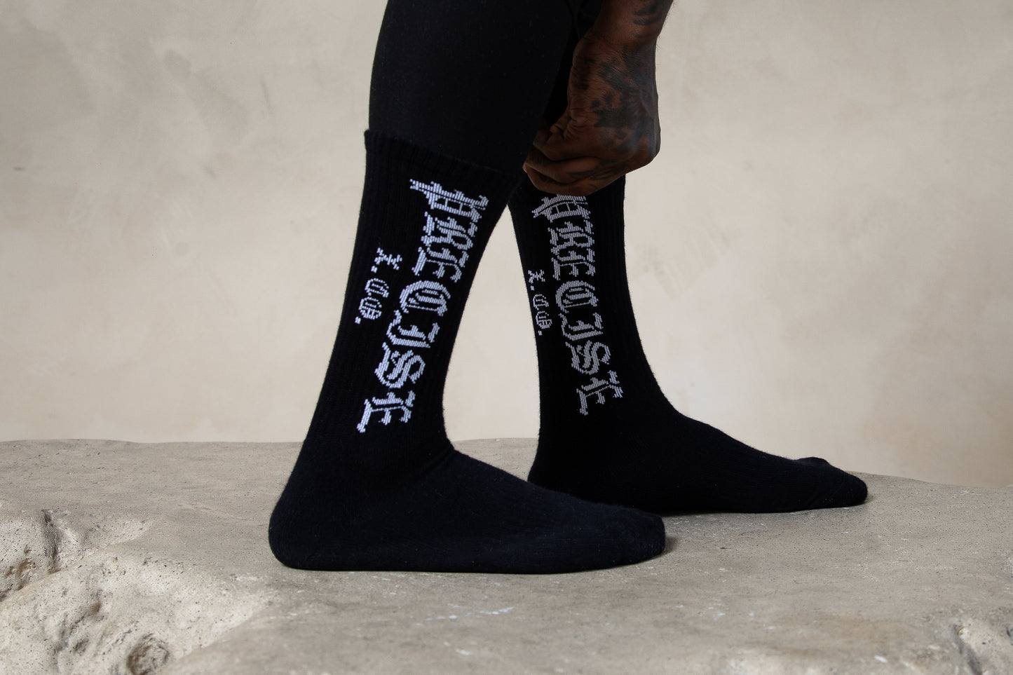 Noir “ Logo” Socks